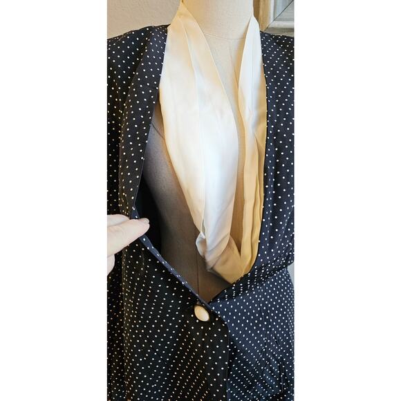Vintage Women's Reina 2 Piece Polka Dot Jacket & Skirt Suit Church Size 12 Black - Picture 4 of 7
